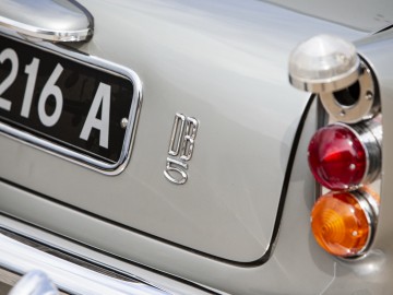 Aston Martin DB5 Jamesa Bonda do kupienia